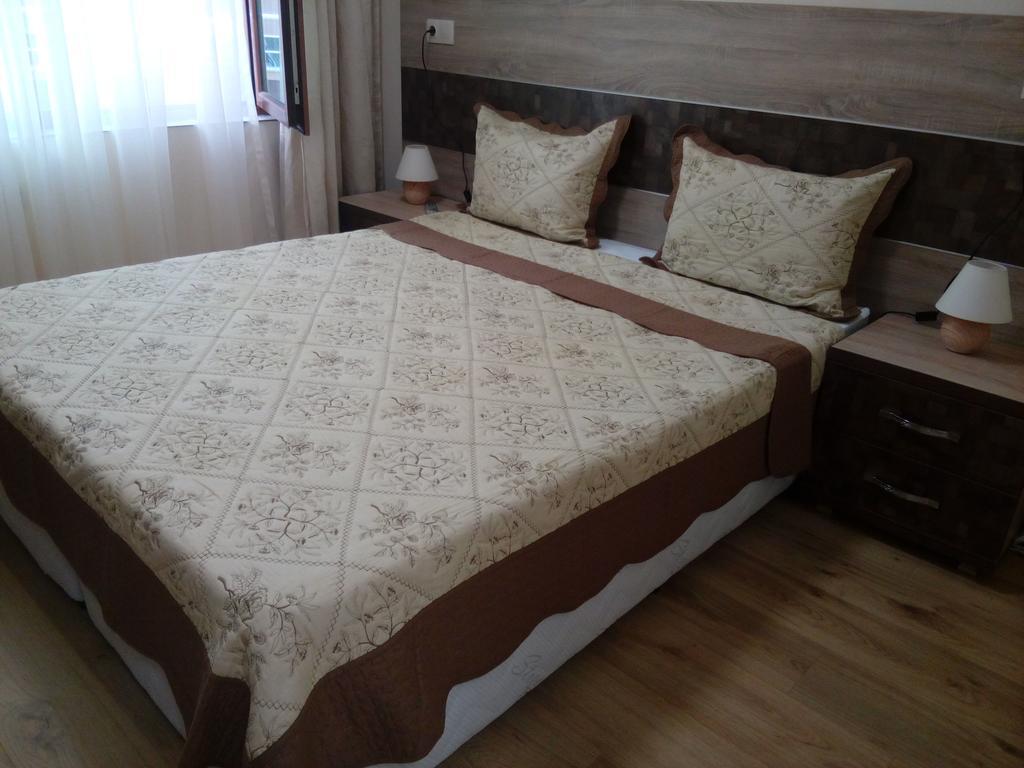 Apartment Tanita Поморие Экстерьер фото