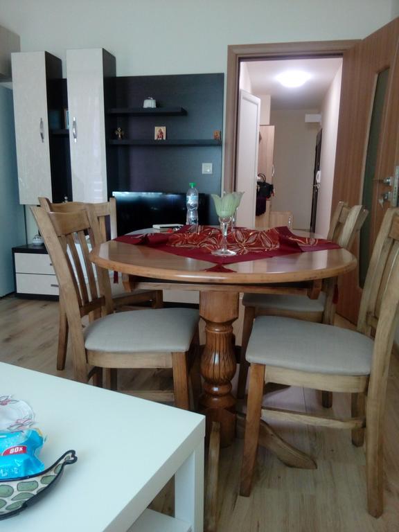 Apartment Tanita Поморие Экстерьер фото