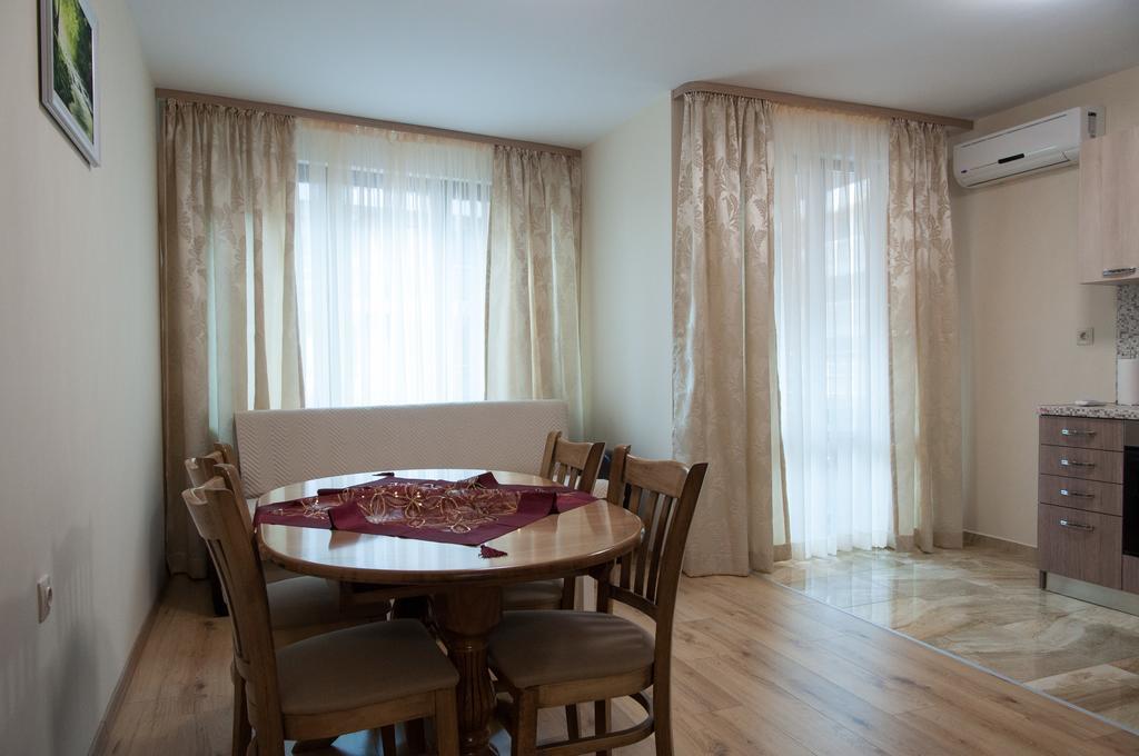 Apartment Tanita Поморие Экстерьер фото